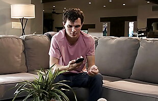 Stepson has the remote to huge tits milf stepmom lexi luna vibrating toy